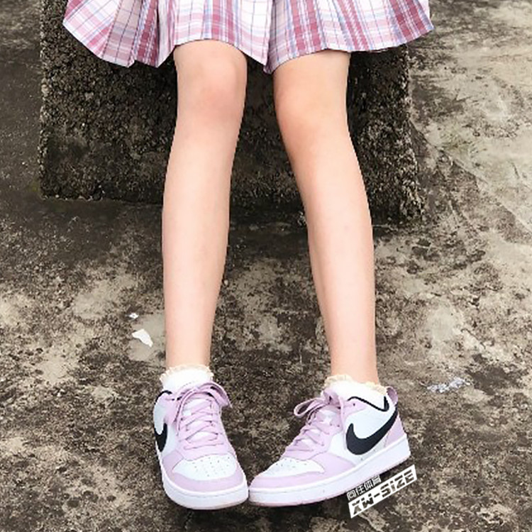 обувь на тонкой подошве ( для скейтборда ) 向往体育nike耐克court新款春夏女子小dunk小空军板鞋 hv1804-121