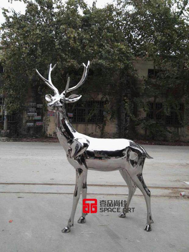 Garden City Landscape Flooring Commercial Beauty Chen Decoration Iron Art Fiberglass Stainless Steel Deer Sculpture Customization