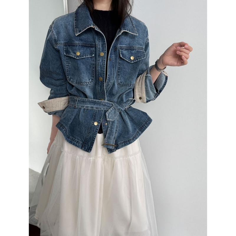 Old Money Style Retro Washed Denim Jacket for Women with Belt, Waist-Cinching, 2026 Spring New Style, Turn-Down Collar, Tie-Up Jacket Top