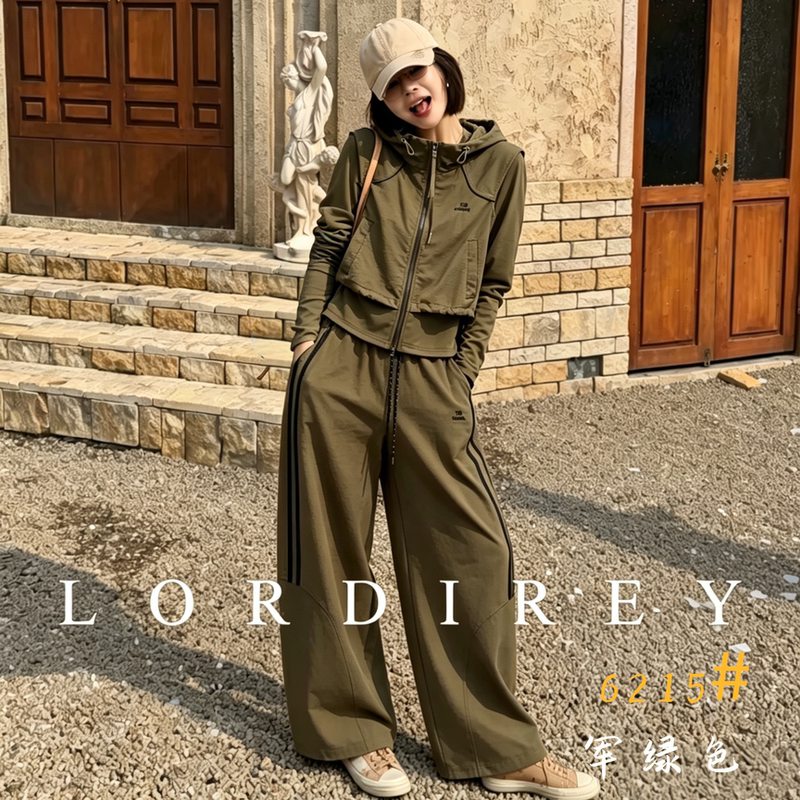 Workwear Style Hooded Fake Two-Piece Set with Patchwork Sweatshirt and Wide-Leg Pants Set for Women, Autumn Lazy Style Casual Sports Two-Piece Set Workwear Style Hooded Fake Two-Piece Set with Patchwork Sweatshirt and Wide-Leg Pants Set for Women, Autumn Lazy Style Casual Sports Two-Piece Set