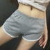 Châu Âu và Hoa Kỳ AA retro mỏng chân dài eo cao thể thao quần short nữ mùa hè hương vị yoga tập thể dục giản dị chạy quần nóng thời trang công sở nữ cao cấp Quần short