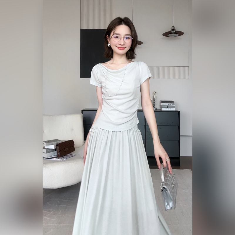 Qiu Yingying Original Design - "Caterpillar Yarn Set" - Breathable Top with a Draped Collar and Fully Elasticated Patchwork Skirt Set