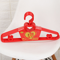 Wedding supplies newcomer engagement thickened festive big red drying rack wedding bride dowry plastic hanging clothes support