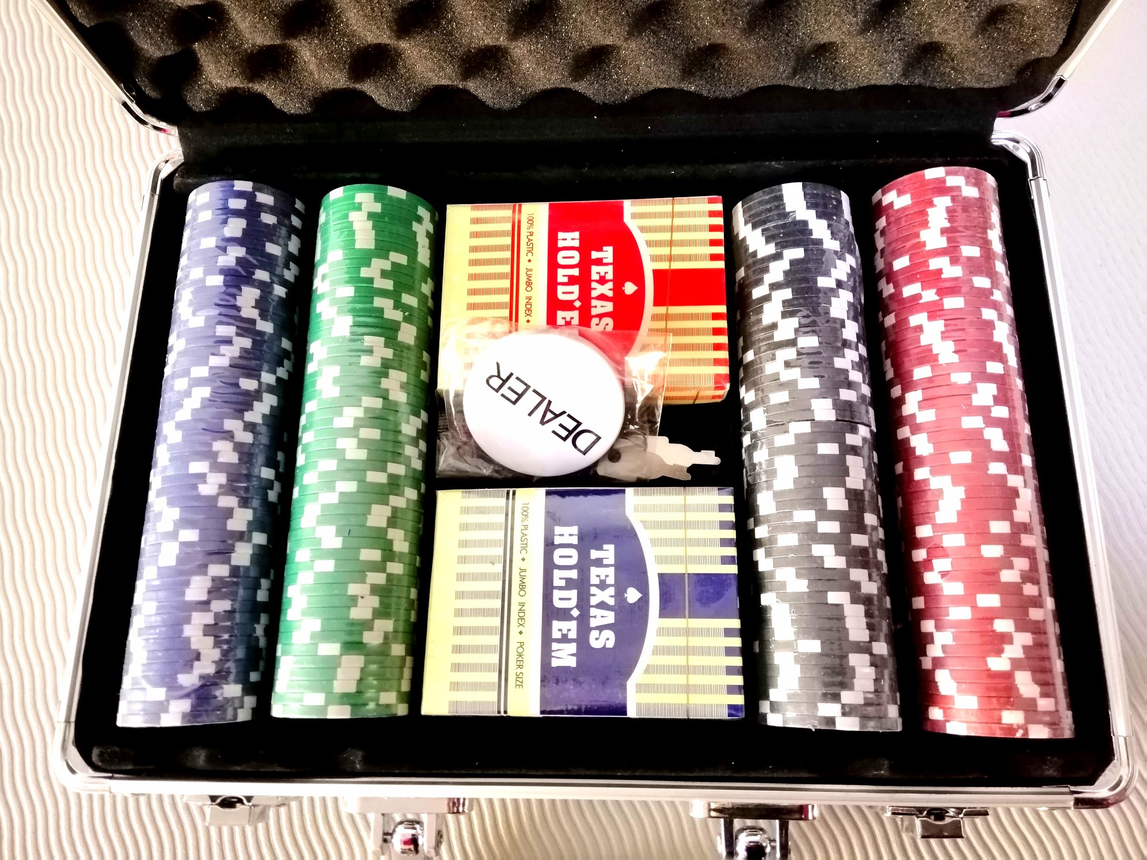 High-end no-value Texas Hold'em full set Texture chips Poker suitcase Casino tablecloth