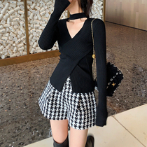 Jing Ye base shirt female inner short slim slim slim 2021 spring and autumn sexy split pullover v neck sweater