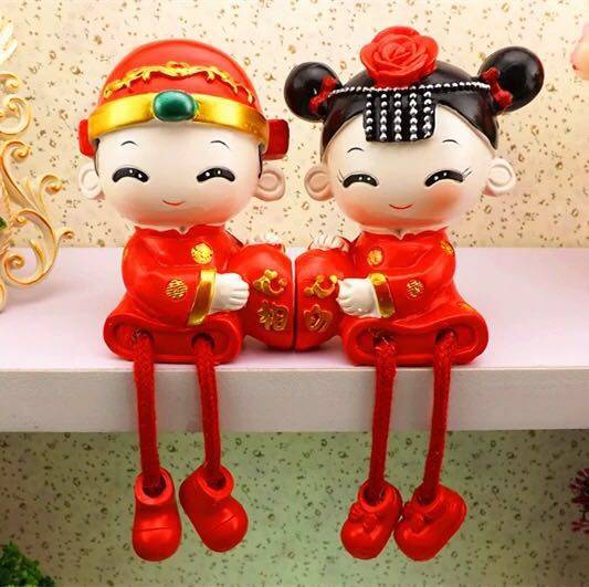 Wedding gift wedding decoration car couple doll Chinese romantic creative wedding room resin stilt doll ornament