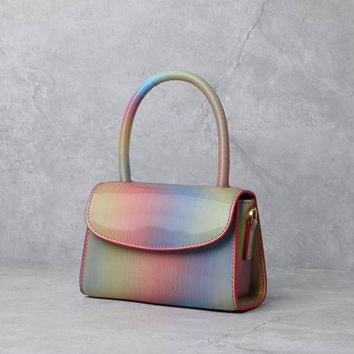 Маленькая универсальная радужная сумка через плечо