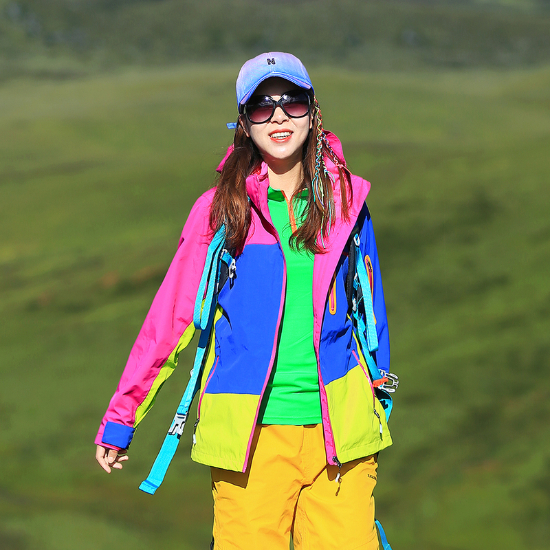 Xueqiu Island Autumn and Winter New Three-In-One 0.05kg Piece Set Windproof, Waterproof, Breathable Jacket with Removable Liner for Mountaineering and Travel for Women