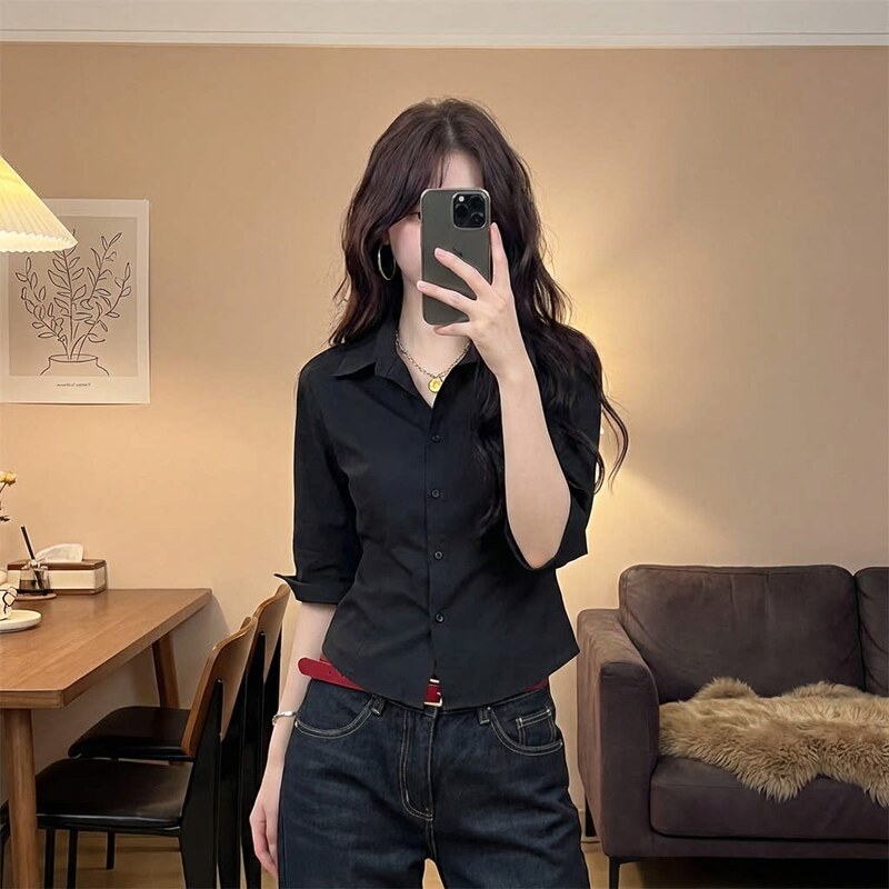 High-End Elegant Black Mid-Sleeve Shirt with a Turn-Down Collar for Women, 2026 New Style, Waist-Cinching, Slimming, Trendy Shirt for Commuting High-End Elegant Black Mid-Sleeve Shirt with a Turn-Down Collar for Women, 2026 New Style, Waist-Cinching, Slimming, Trendy Shirt for Commuting