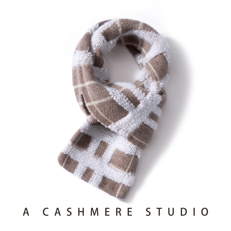 Autumn and Winter Cashmere Knitted Scarf for Women, Warm Color-Blocking Neck Warmer, Short Perforated Wool Neck Scarf, Thick and Versatile