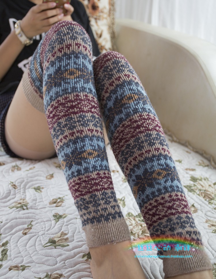 Mùa thu và mùa đông dày lông cừu vớ ấm, cashmere Nhật Bản, đầu gối dài, chân dài, vớ cao, miếng đệm đầu gối vớ nam cổ ngắn