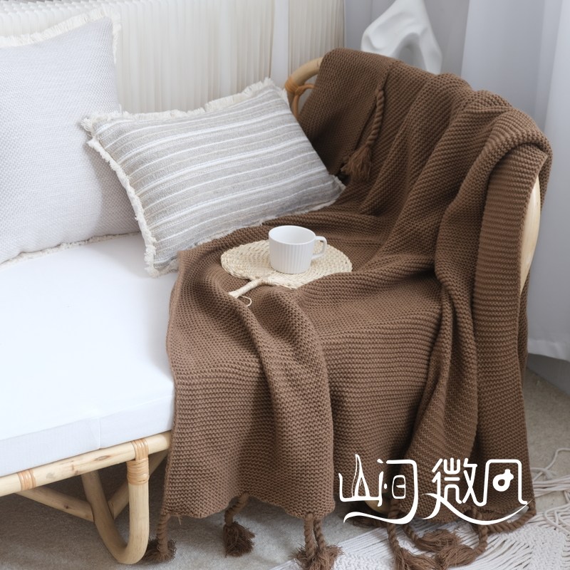 Modern minimalist Nordic ins with blanket bed end towel retro coffee color sofa towel bed with towel model room soft clothing