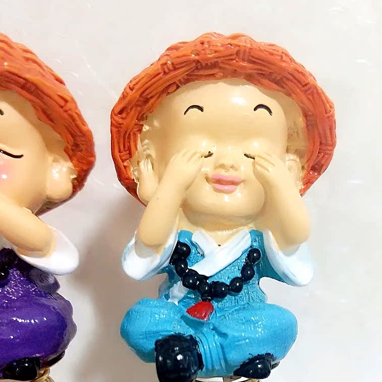 Trang trí xe hơi dễ thương lắc đầu búp bê trang trí xe trang trí xe trang sức nam nữ sáng tạo xe cung cấp đệm lưng ghế xe ô tô