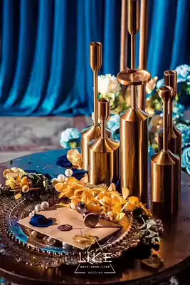 New Hongling wedding props metal six-piece iron candle holder decoration European classical dining table coffee table ornaments