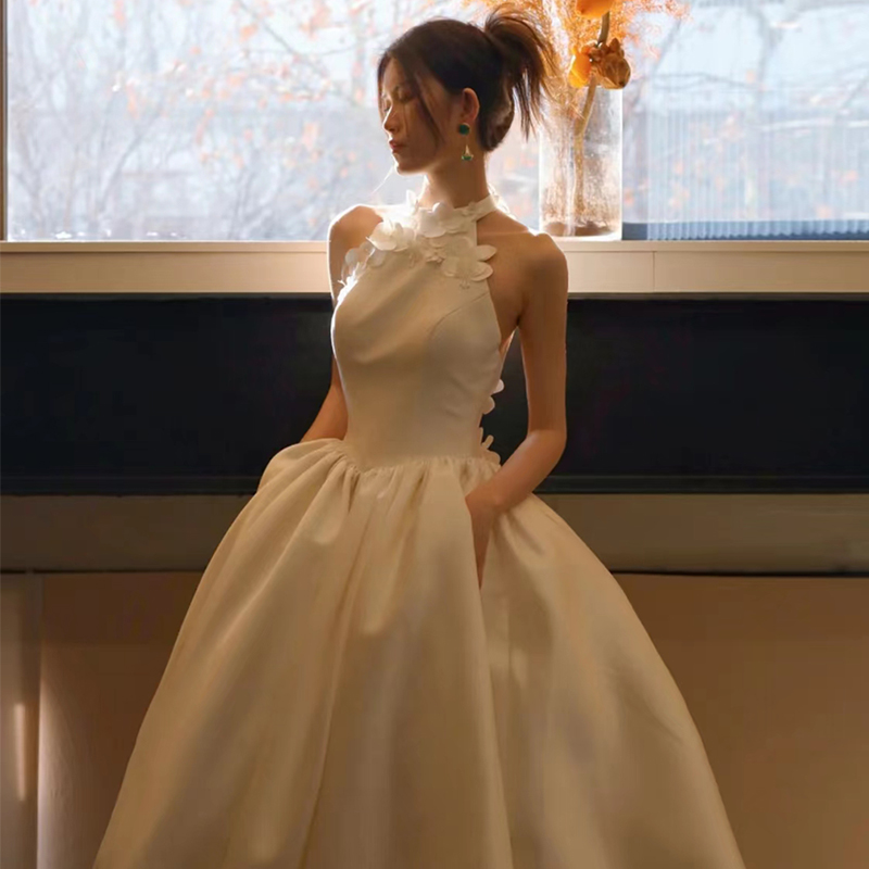 Retro advanced evening dress for bride, wedding dress, french style, lace dress, 2023 collection, backless, suitable for teen Retro advanced evening dress for bride, wedding dress, french style, lace dress, 2023 collection, backless, suitable for teen