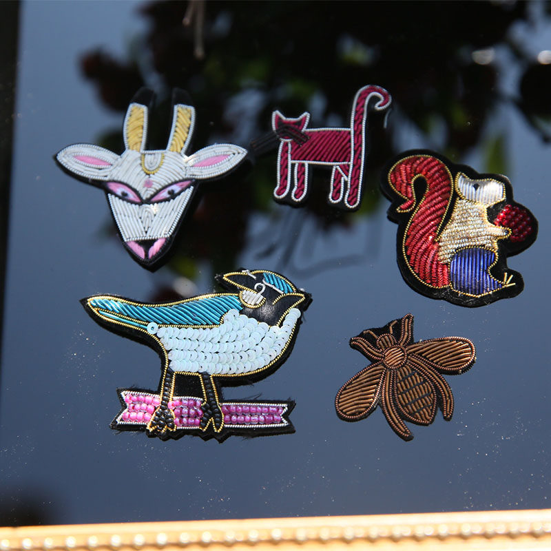 Indian Silk Embroidery Badge Cloth Sticker Fashion Versatile Decoration Cartoon Bird Bee Pattern Clothes Logo Accessories
