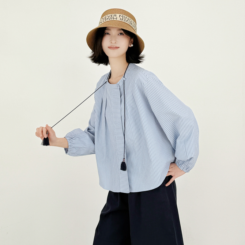 French Retro Striped Shirt for Women, Long-Sleeved, 2026 Spring New Design, Lace-Up Tassel Shirt, Short Top French Retro Striped Shirt for Women, Long-Sleeved, 2026 Spring New Design, Lace-Up Tassel Shirt, Short Top
