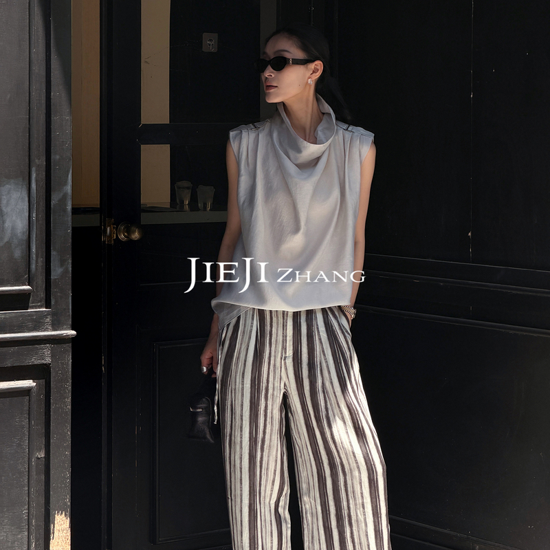 Zhang Qi Jieji Lazy Style High-Neck Sleeveless Vest for Women, Loose and Versatile, 2026 Summer New Gray Top Zhang Qi Jieji Lazy Style High-Neck Sleeveless Vest for Women, Loose and Versatile, 2026 Summer New Gray Top