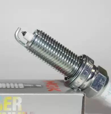 Tiida LIVINA Sylphy Marchi Junyi Bluebird Sunshine LIVINANGK Platinum LZKAR6AP-11 Spark Plug 6643