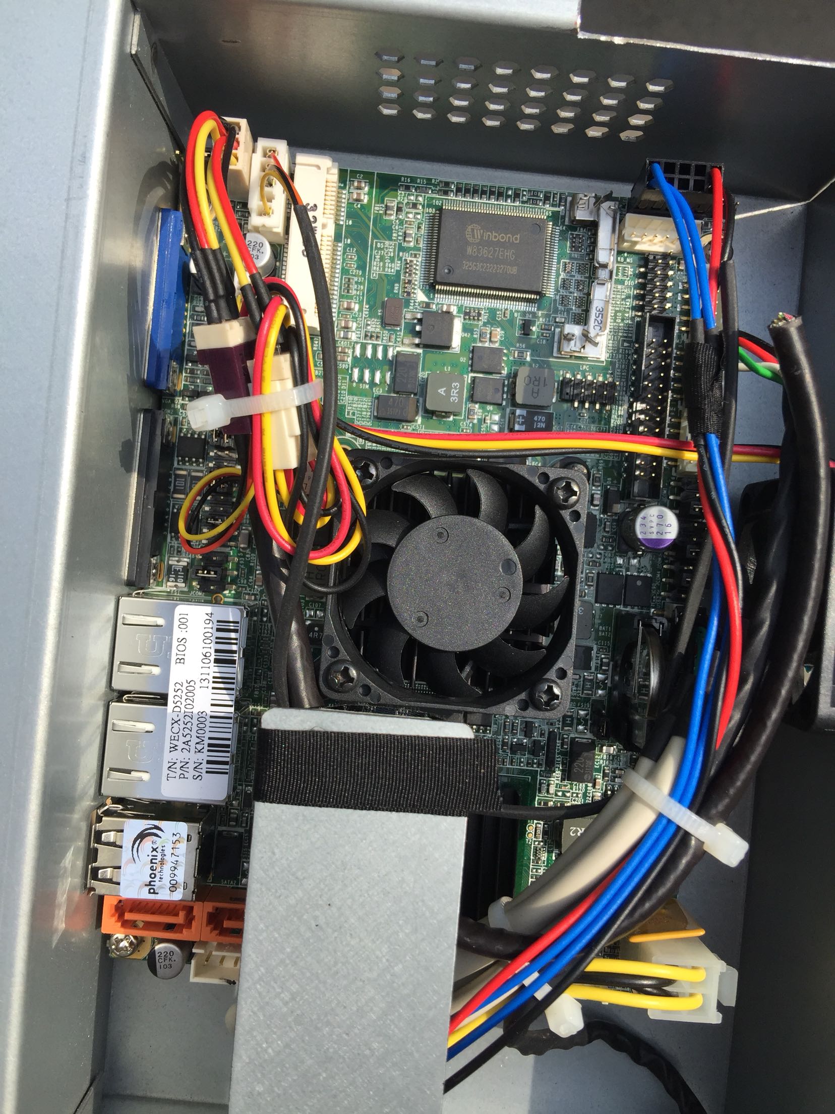 Original disassembly machine WECX-D5252 industrial motherboard D525 AA5252I208AA motherboard physical map