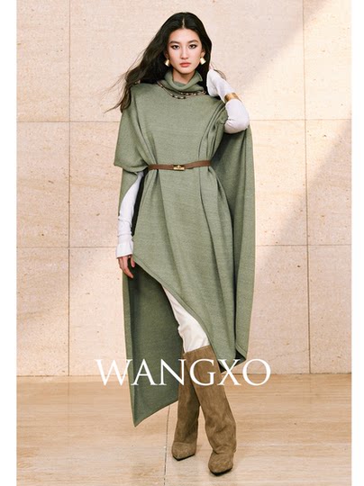 Wangxo｜Gold-Plated Shiny Silk and Soft Wool Coarse Knit Technique｜High-Neck Asymmetrical Hem Long Cape
