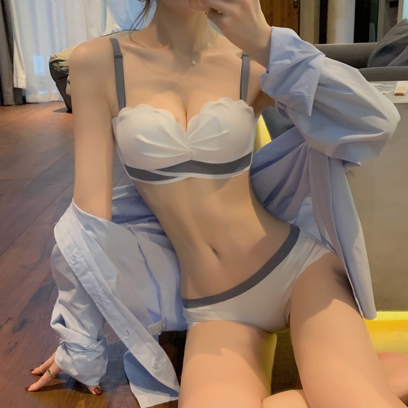 Small chest underwear without empty cup thickness aa cup without steel ring bra set with shoulder-strapped bra clusters on upside and upside down