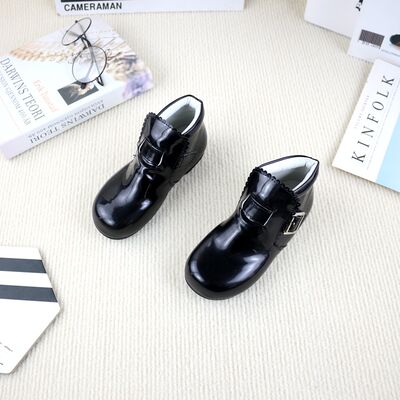 New autumn and winter style flat-bottomed round toe patent leather soft surface and soft sole Velcro Korean-style girl leather boots single boots