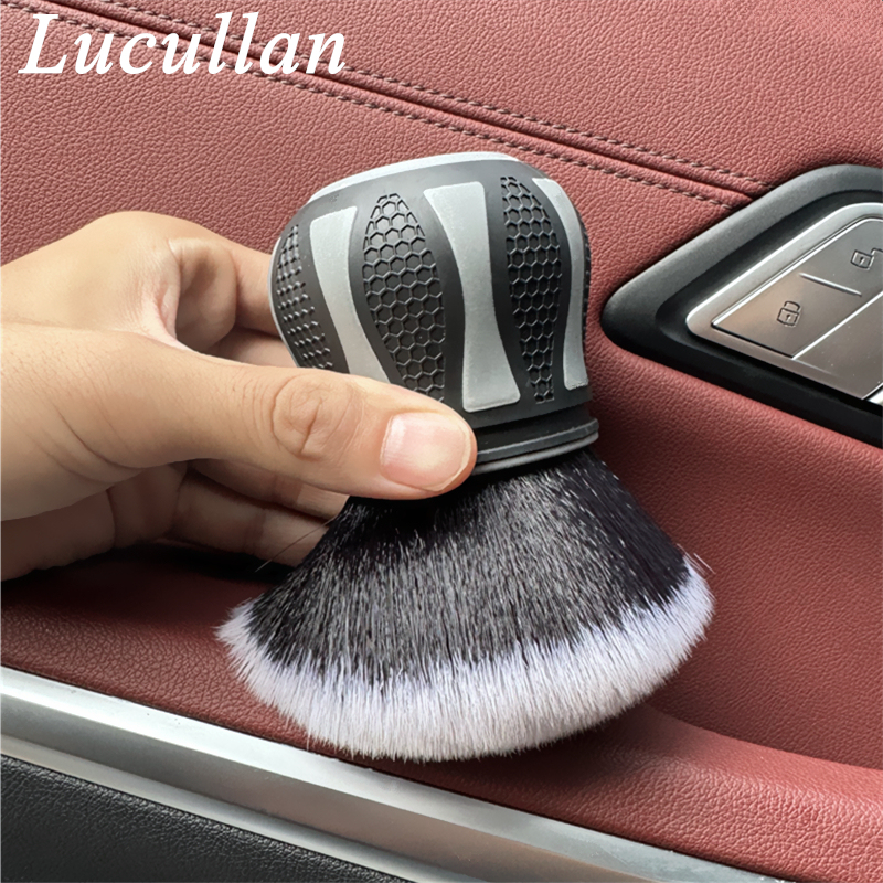 [Same Style as Df] Car Interior Leather Cleaning Brush, Extra Soft Brush Bristles, Spherical Handle, Curved Surface Detail Brush