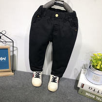 Boys black slim jeans small pants thin denim pants 2021 Korean version of autumn thin childrens wild
