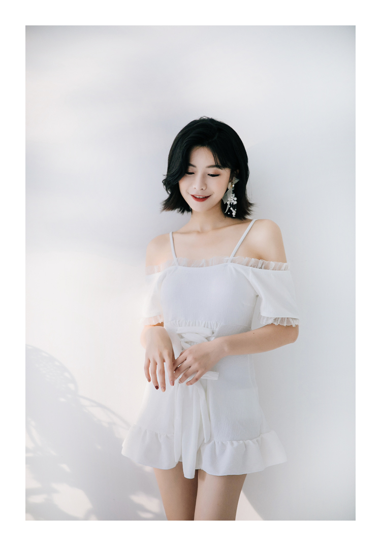 Hàn Quốc nhỏ cô gái trắng tươi áo tắm nữ Xiêm tam giác váy bảo thủ ngực nhỏ tập hợp một từ áo tắm vai đồ bơi liền thân cho bé gái