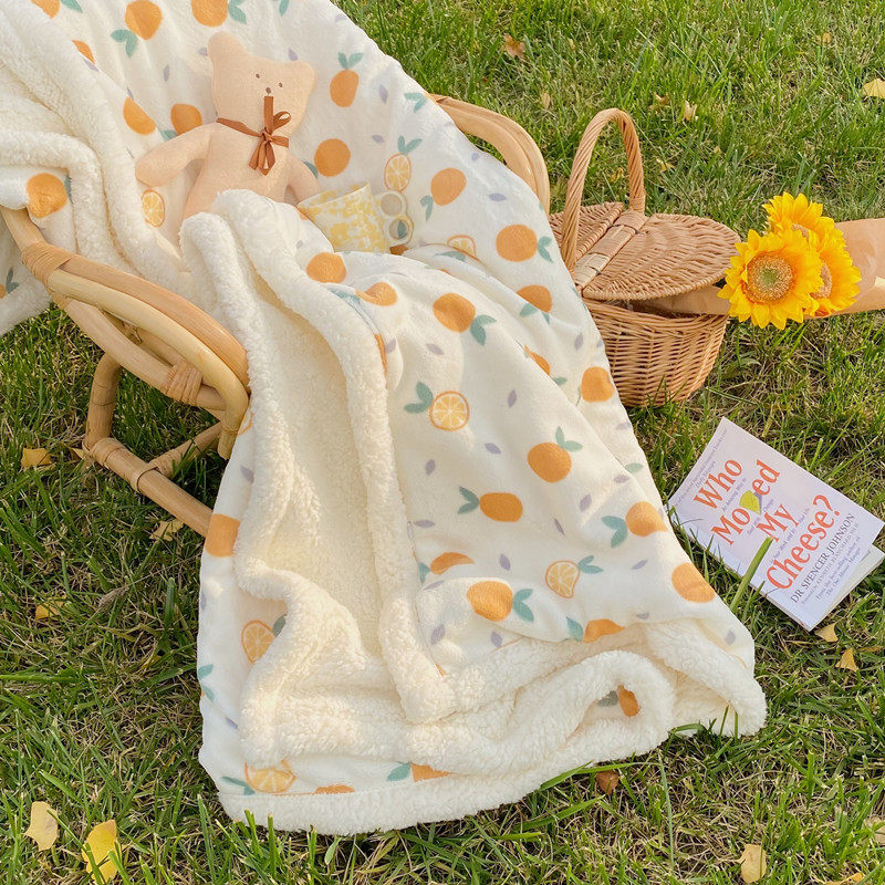 Little Orange ~ double-layer lamb fleece blanket can be used as a quilt cover, small fresh lunch break blanket, warm car multi-functional blanket
