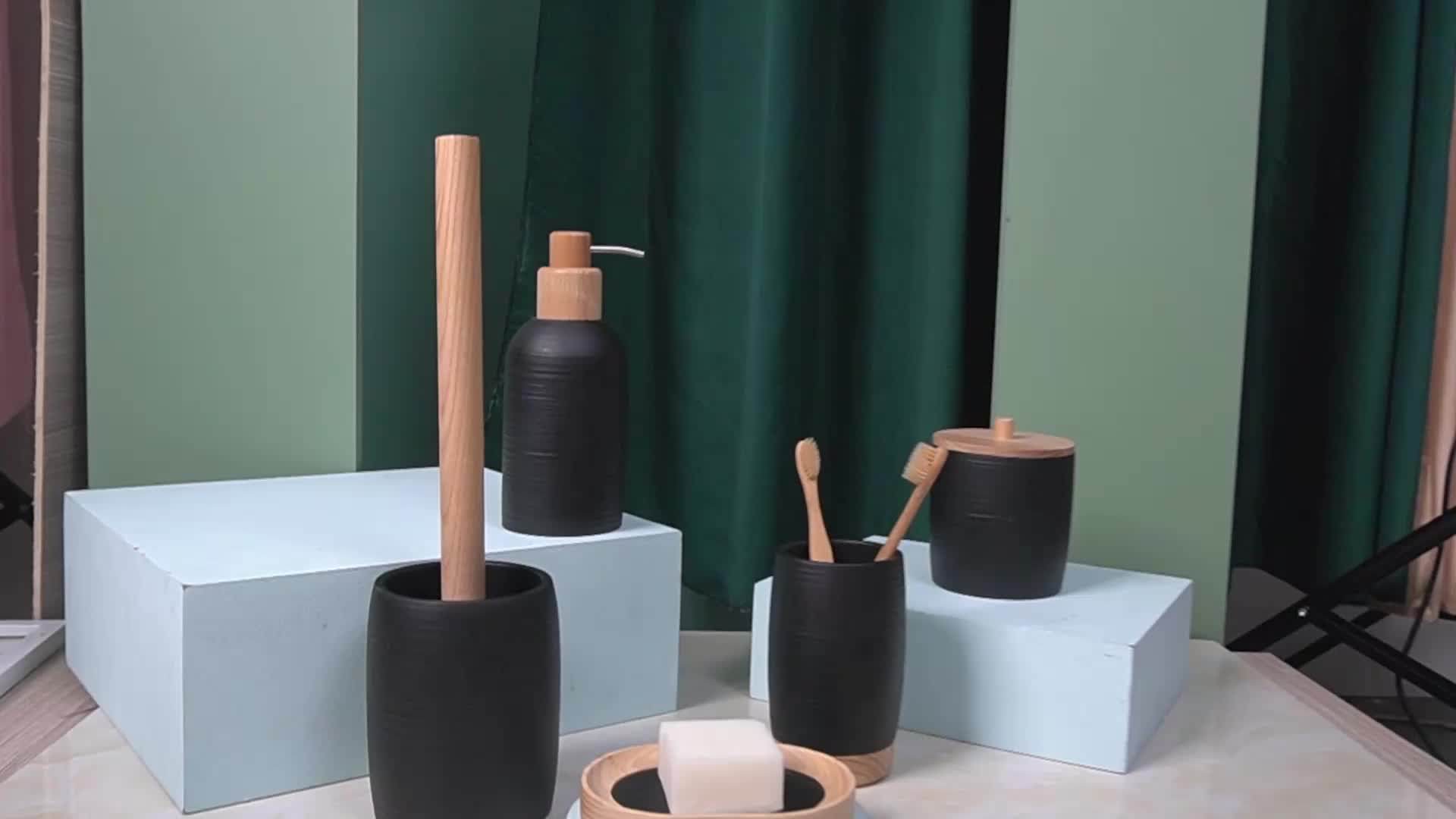 Modern Luxury Home Decor Soap Dispenser With Bamboo Pump Black Resin