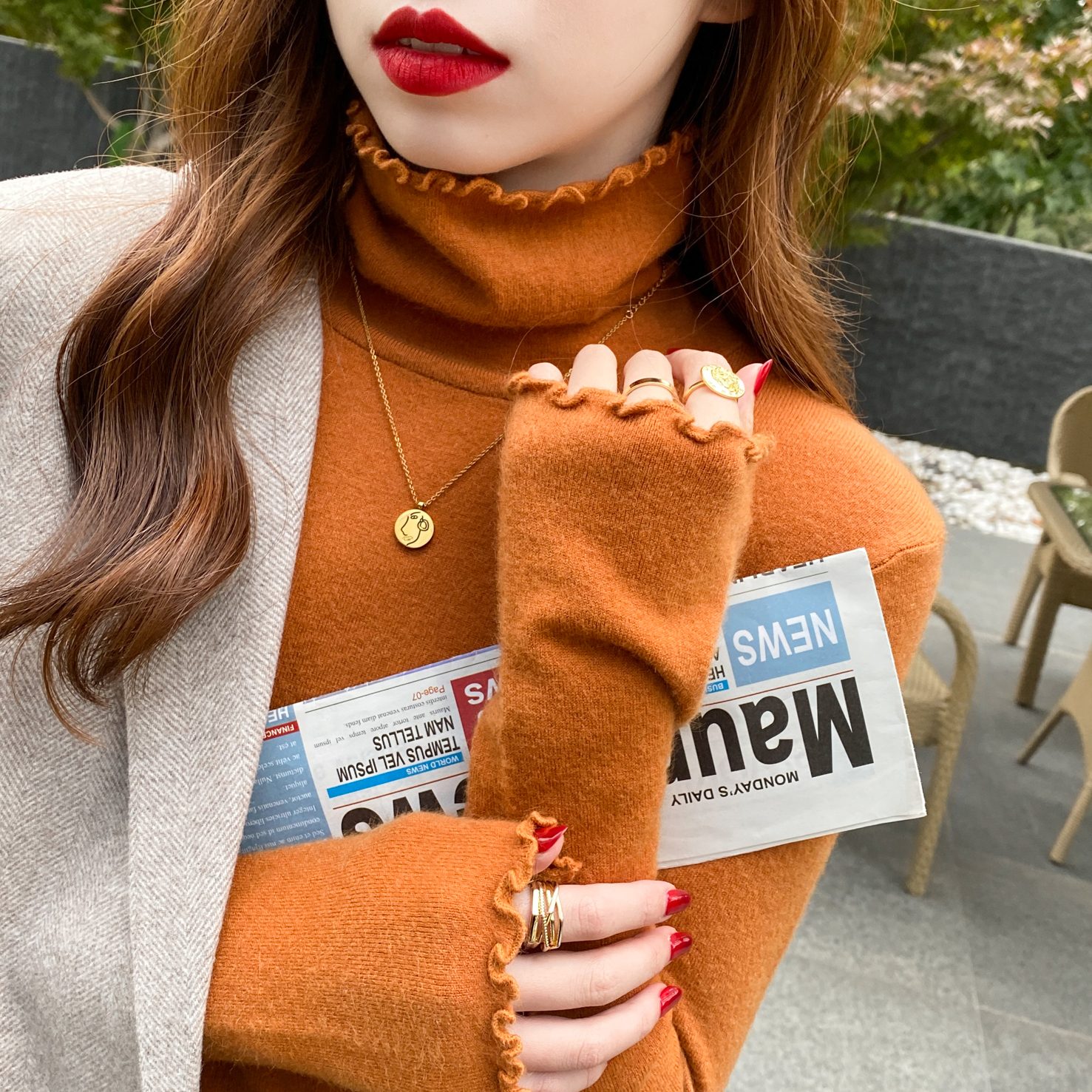 Gush semi-high collar cashmere sweater women wear 2022 autumn and winter new warm inner lap high collar bottom-shirt blouse
