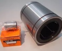 THK Linear Motion Bearing Lm3 4 5 6 8 10 12 13 16 20 25 30 35 40 50UU