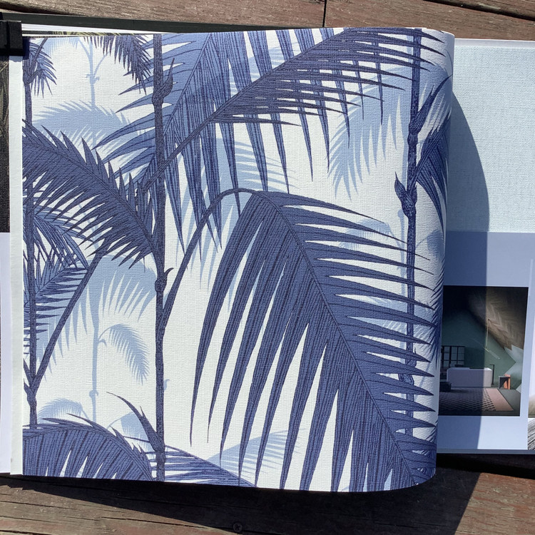 Southeast Asian personality palm leaves tropical rainforest flowers and plants seamless wall covering TV background wall covering black