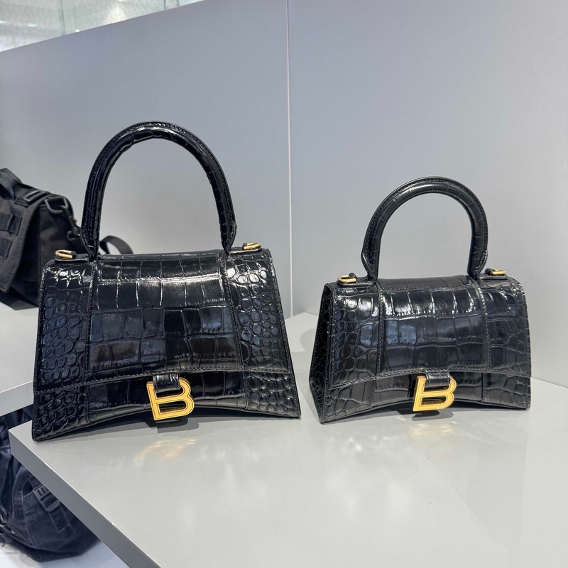 Special Offer Bag 2026 New Model Black High-End Genuine Leather Women's Bag Crocodile Pattern Single Shoulder Crossbody Handbag Hourglass Bag for Women Special Offer Bag 2026 New Model Black High-End Genuine Leather Women's Bag Crocodile Pattern Single Shoulder Crossbody Handbag Hourglass Bag for Women