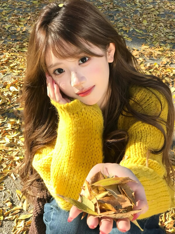 Bright Yellow Thick-Knit Round-Neck Sweater for Women 2026 Early Autumn Lazy Style Bright and Beautiful Pullover Top