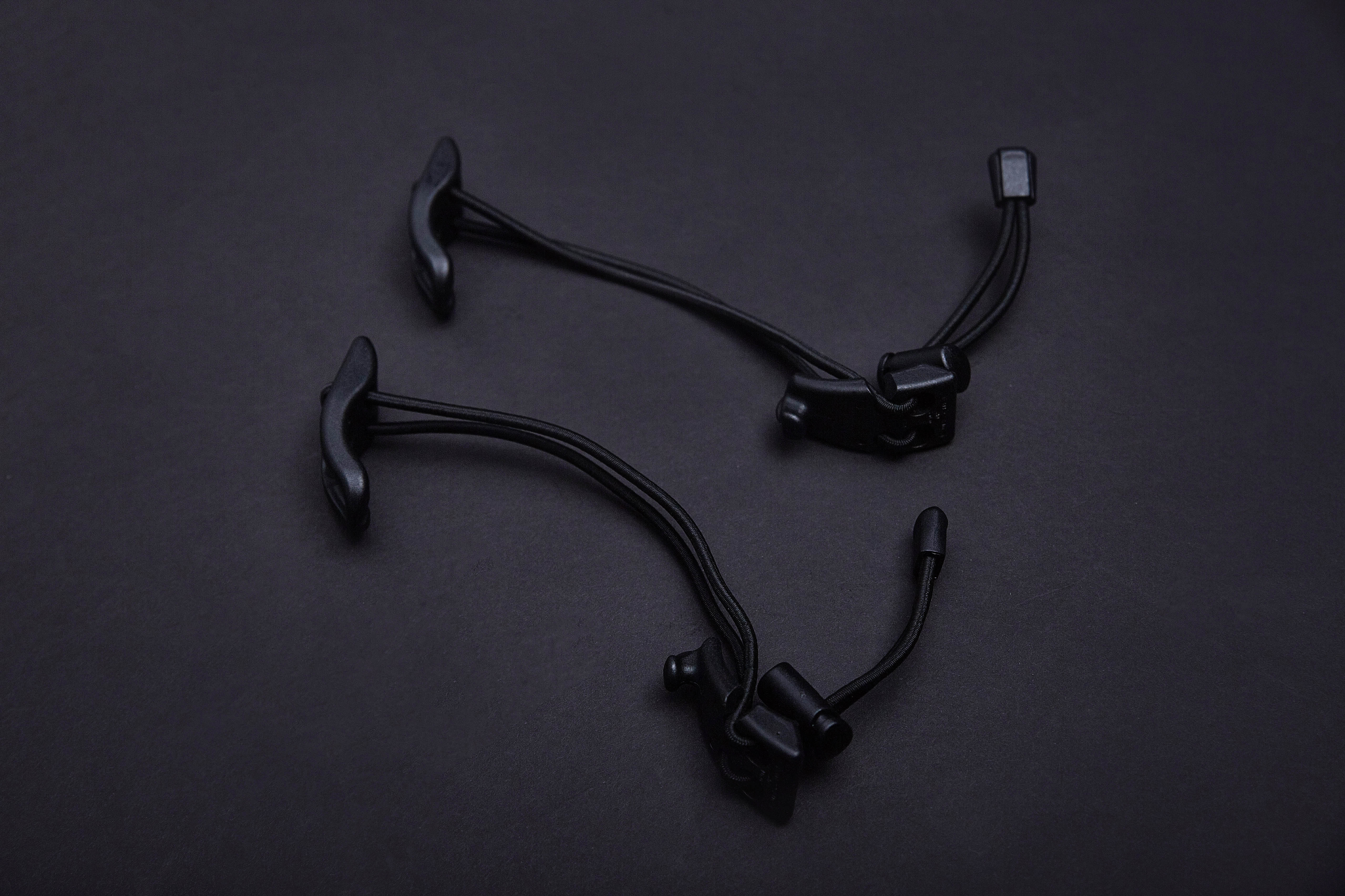 (Overclocking Roaming) Ice Axe Button Kettle External Button Tripod tripod tied strap buckle pair of clothes