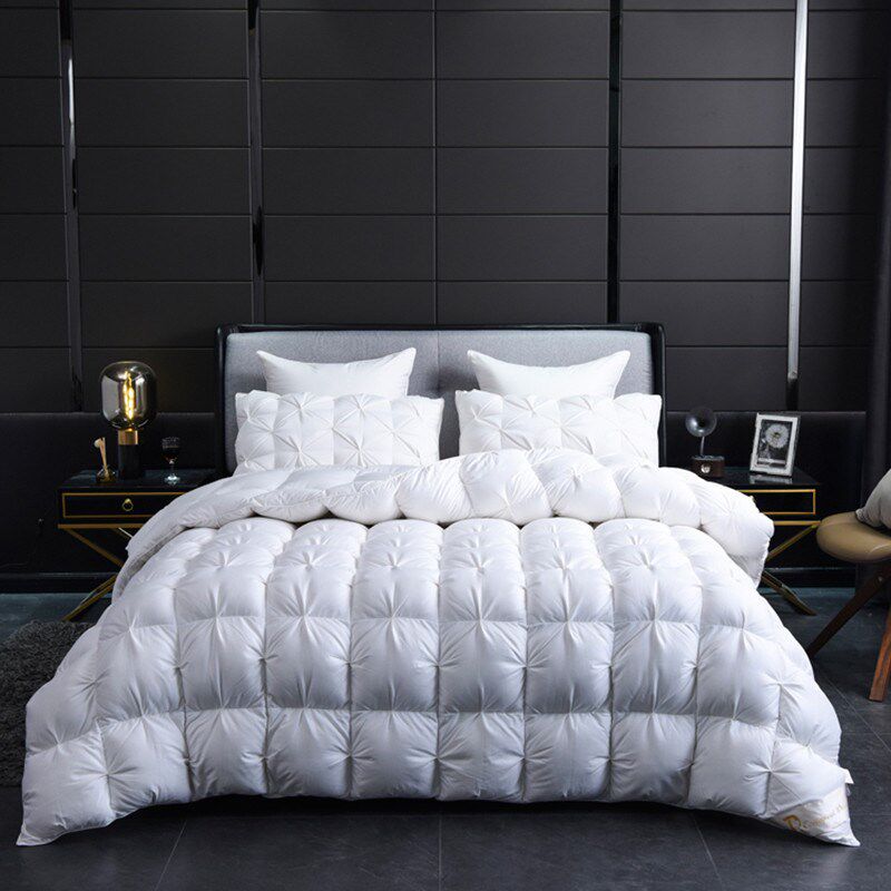 Five star hotel down by 95 white goose down quilted full cotton thickened with warm winter quilted by double spring and fall by coveted duck
