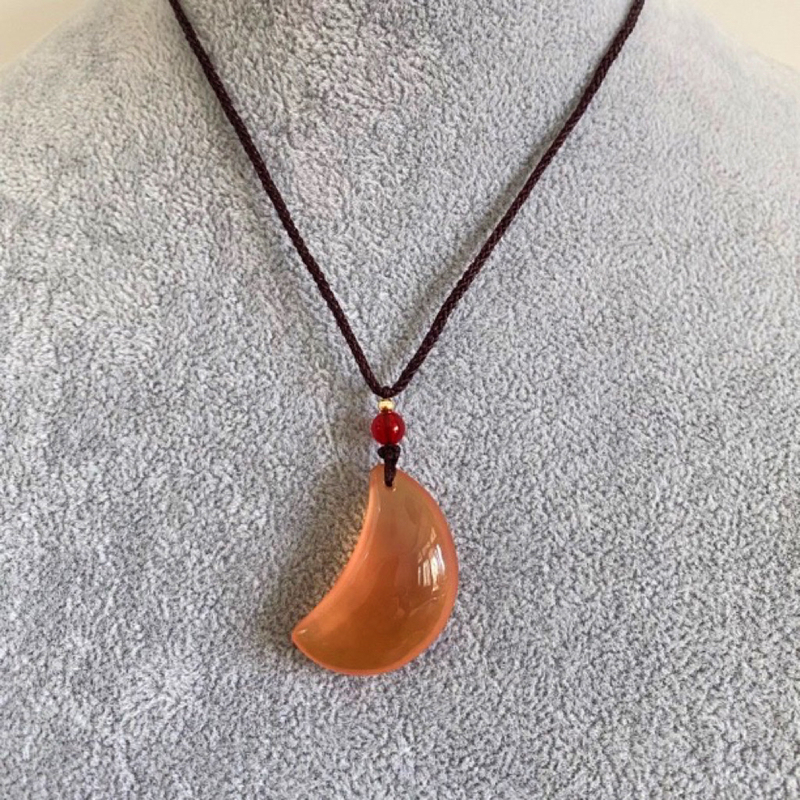 Authentic Herring Stone Crescent-Shaped Fish Shocking Stone Anti-Frightening Baby Kidsren's Holiday Gift Necklace Pendant Authentic Herring Stone Crescent-Shaped Fish Shocking Stone Anti-Frightening Baby Kidsren's Holiday Gift Necklace Pendant