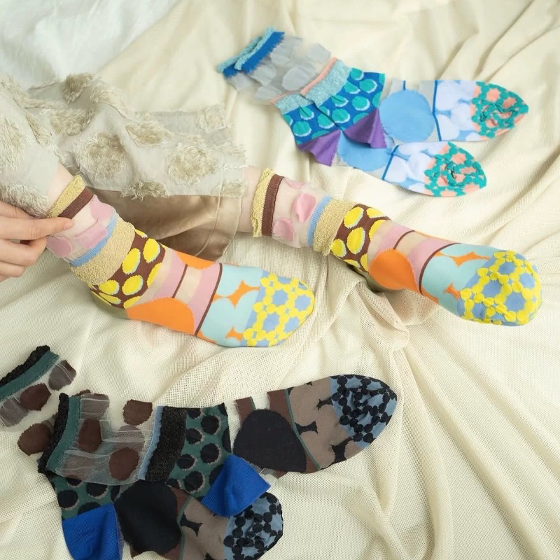 Japanese-Made Coq Socks Mid-Calf Socks for Women, Autumn and Winter, with a Unique and Cute Design Japanese-Made Coq Socks Mid-Calf Socks for Women, Autumn and Winter, with a Unique and Cute Design