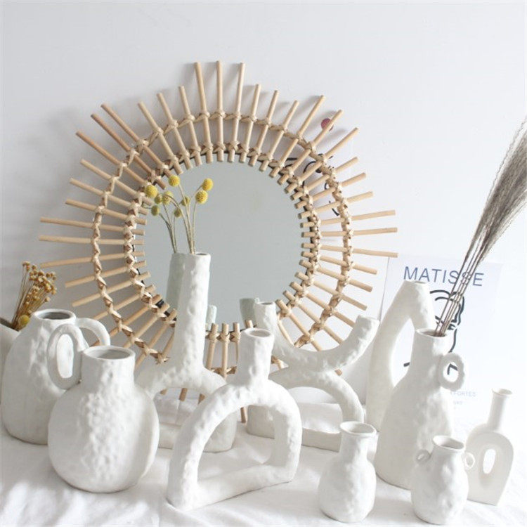 Nordic wind hand for white ceramic vase vegetarian retro-shaped vase hand pinch ceramic Home Decorative Pendulum