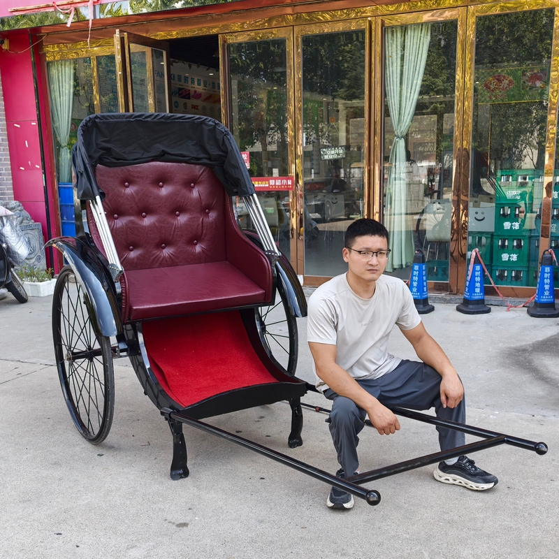 For Sale: Old Shanghai-Style Vintage Rickshaw from the Republic of China Era, Suitable for Transporting Passengers in Tourist Attractions, Wedding Photography, and Scene Decoration