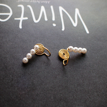 Handmade simple Joker no ear hole painless ear clip mosquito repellent incense plate ear clip Swarovski pearl female Korean earring earrings