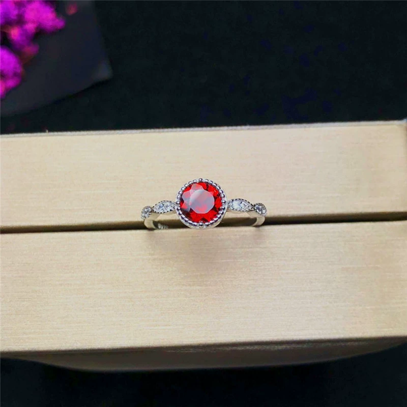 Ngọc hồng lựu tự nhiên nhẫn đá quý ruby ​​màu bạc 925 nhẫn mạ vàng thời trang mới và tinh tế - Nhẫn