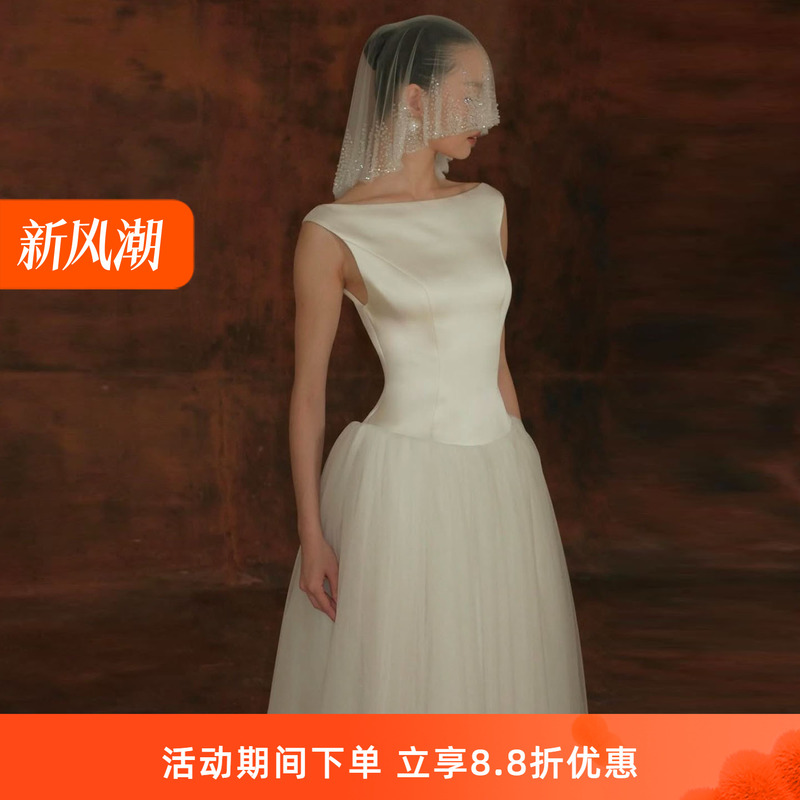 French Satin Light Wedding Dress for Petite Brides, Puffy White Sleeveless Engagement Dress with Mesh Splicing for Everyday Use and Marriage Registration French Satin Light Wedding Dress for Petite Brides, Puffy White Sleeveless Engagement Dress with Mesh Splicing for Everyday Use and Marriage Registration