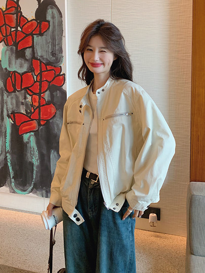 白色工装薄外套女春秋2025新款韩系休闲独特漂亮立领短款正肩夹克