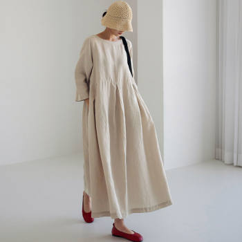 Loose cotton and linen dress for fat women, large size round neck pullover, over-the-knee long skirt, temperament, college style, large hem skirt