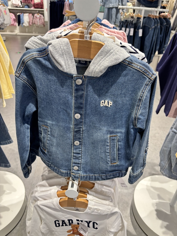 Gap Boys' 26 Autumn Printed Patchwork Hooded Denim Jacket 5Jk623024 Gap Boys' 26 Autumn Printed Patchwork Hooded Denim Jacket 5Jk623024