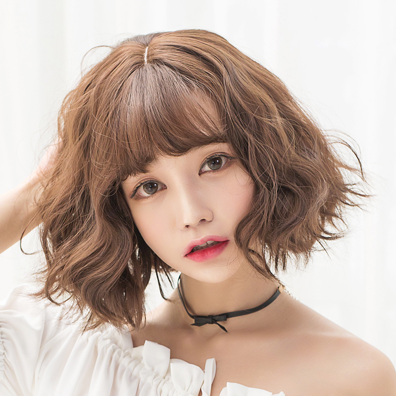 Korean Short Wavy Hair With Bangs